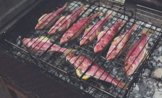 барабулька на решетке