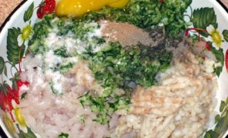 фарш с яйцом и зеленью