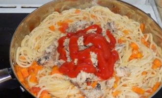 спагетти с заправкой