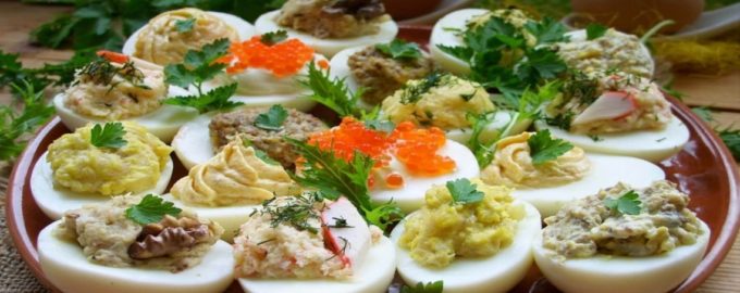 яйцо фаршированное шпротами