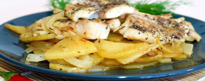 рыба минтай с картофелем
