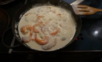 тушеные королевские креветки