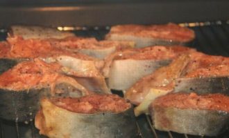 стейки красной рыбы