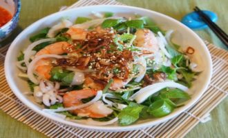 салат с кальмарами