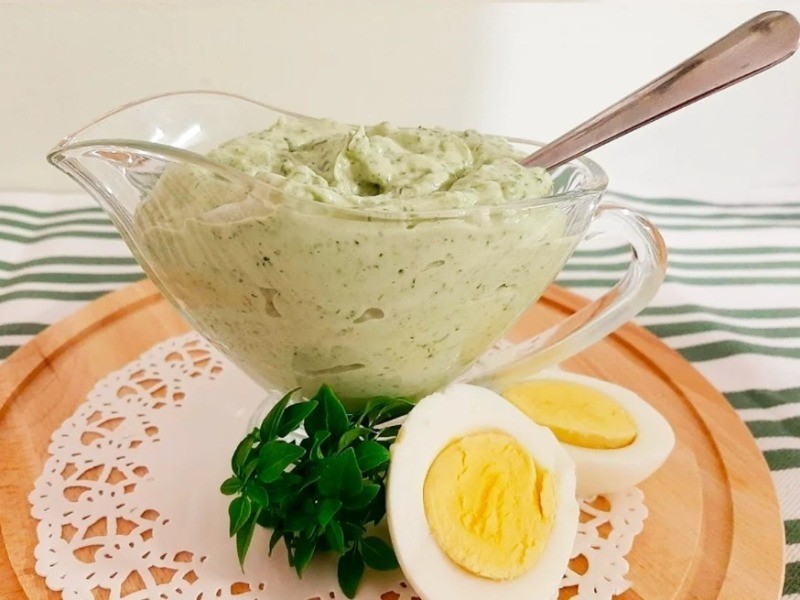 соус из куриных яиц с зеленью 