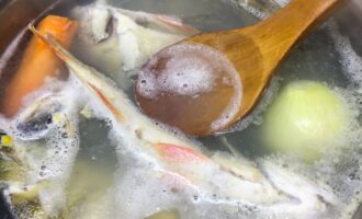 бульон из окуня