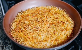 жарим лапшу