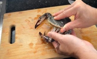 снимаем верхний панцирь